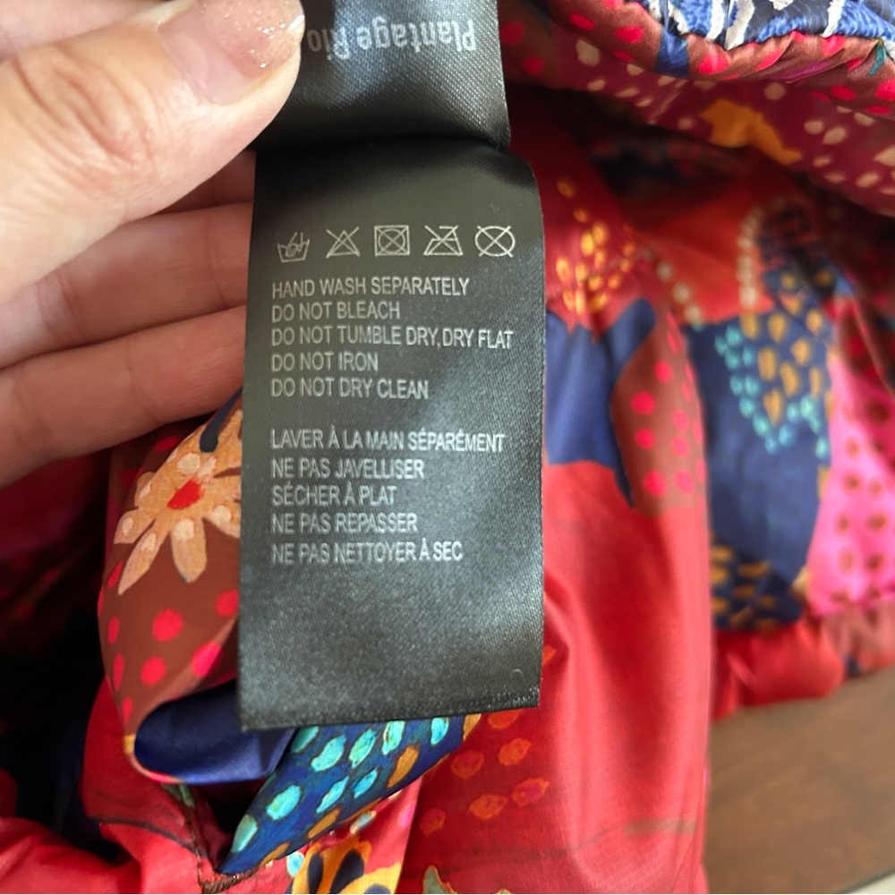 Farm Rio Pineapple Flowers Reversible Puffy jacket, Size L, NWOT - Picture 9 of 16